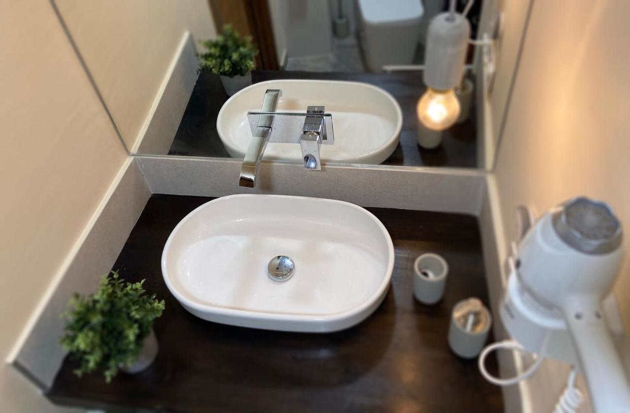 Gadeiras Suites - Apartamentos Turisticos De 2 Llaves كاديز المظهر الخارجي الصورة